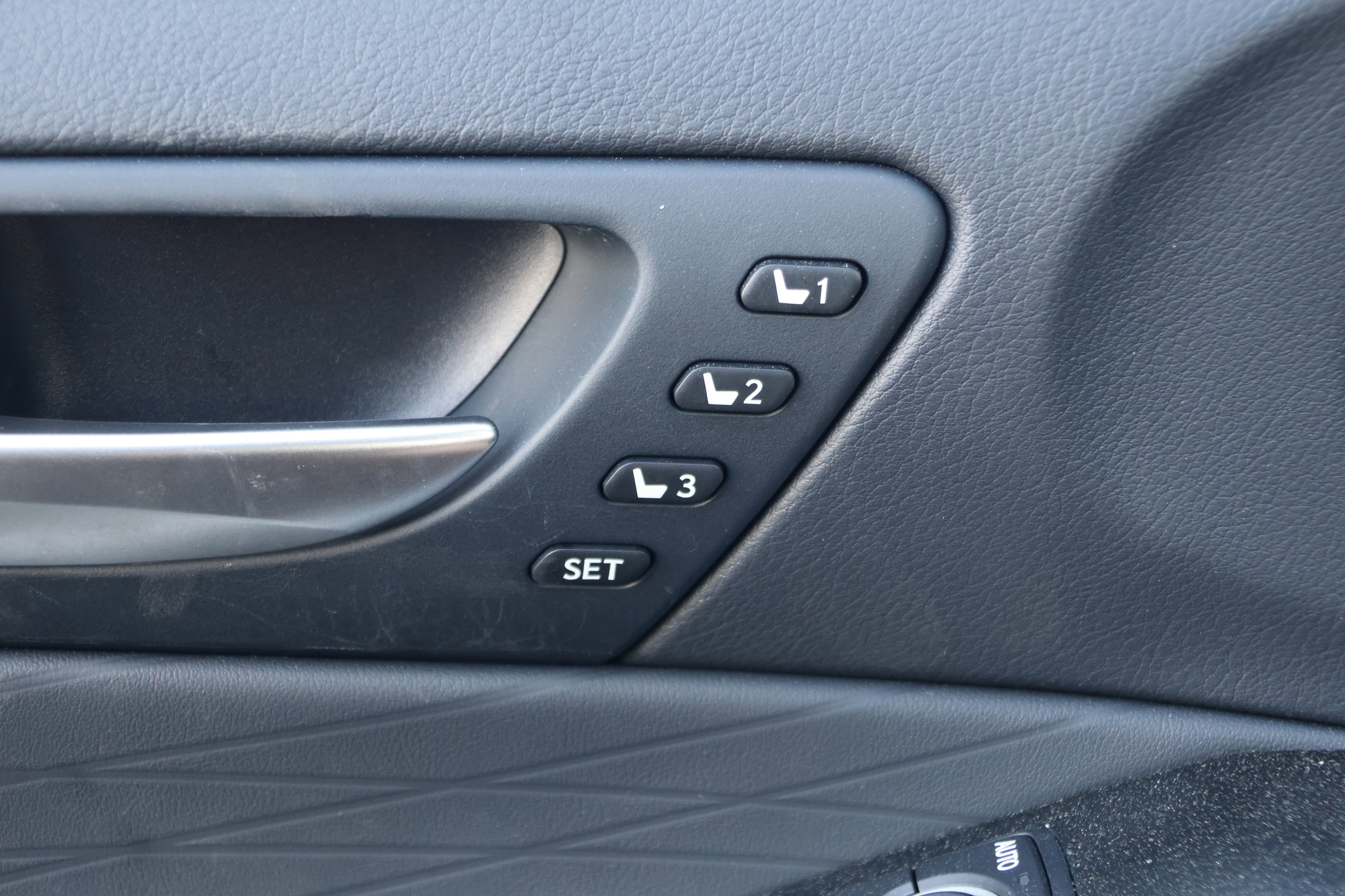 Certified 2025 Lexus IS 500 image 13