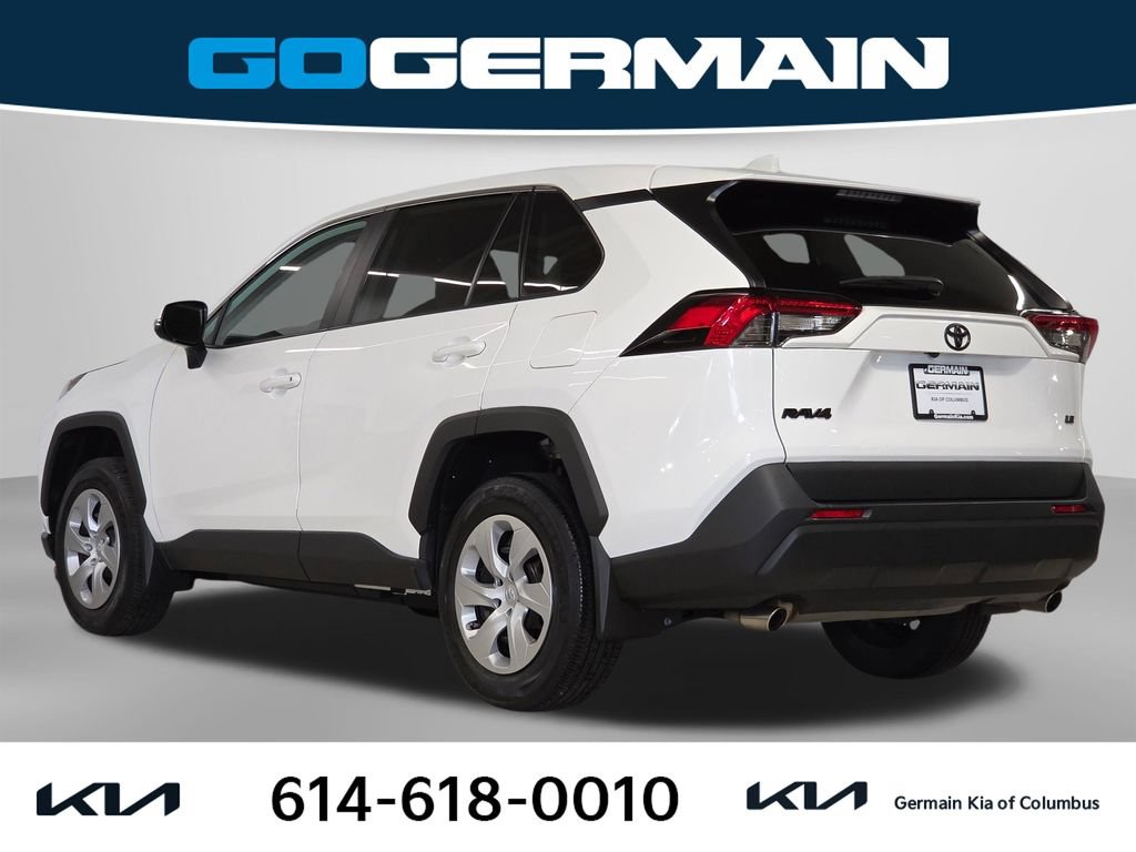 Used 2023 Toyota RAV4 LE FWD image 10