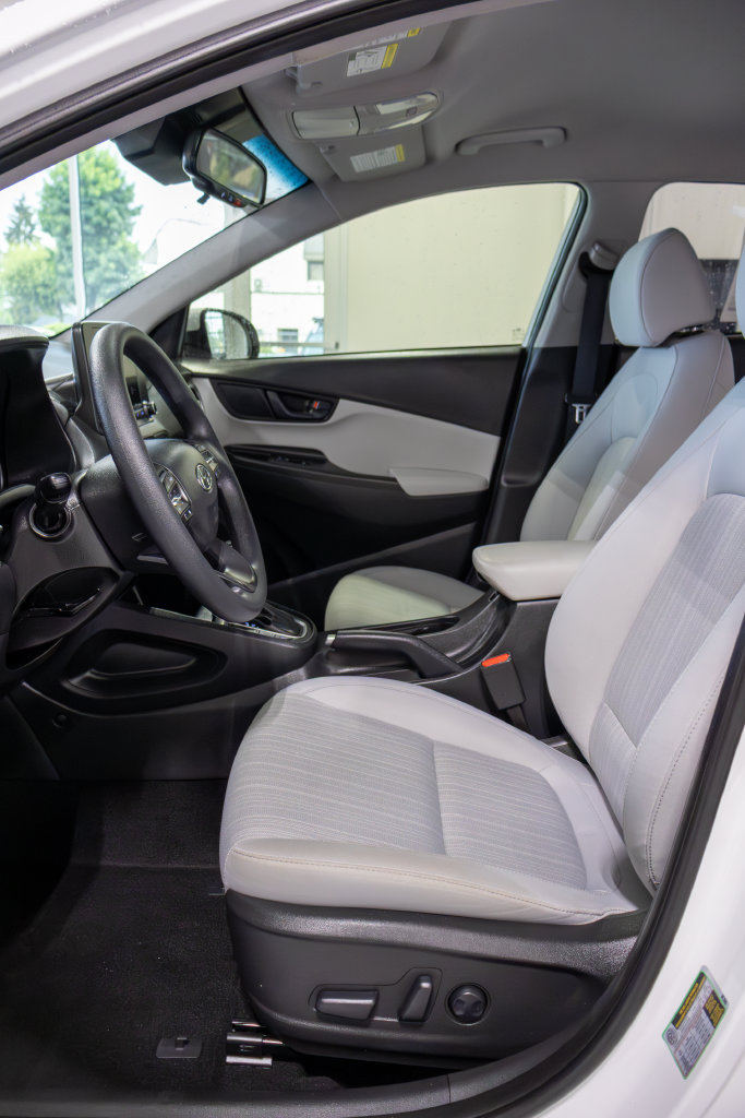 Used 2023 Hyundai Kona SEL w/ Cargo Package AWD/4WD image 15