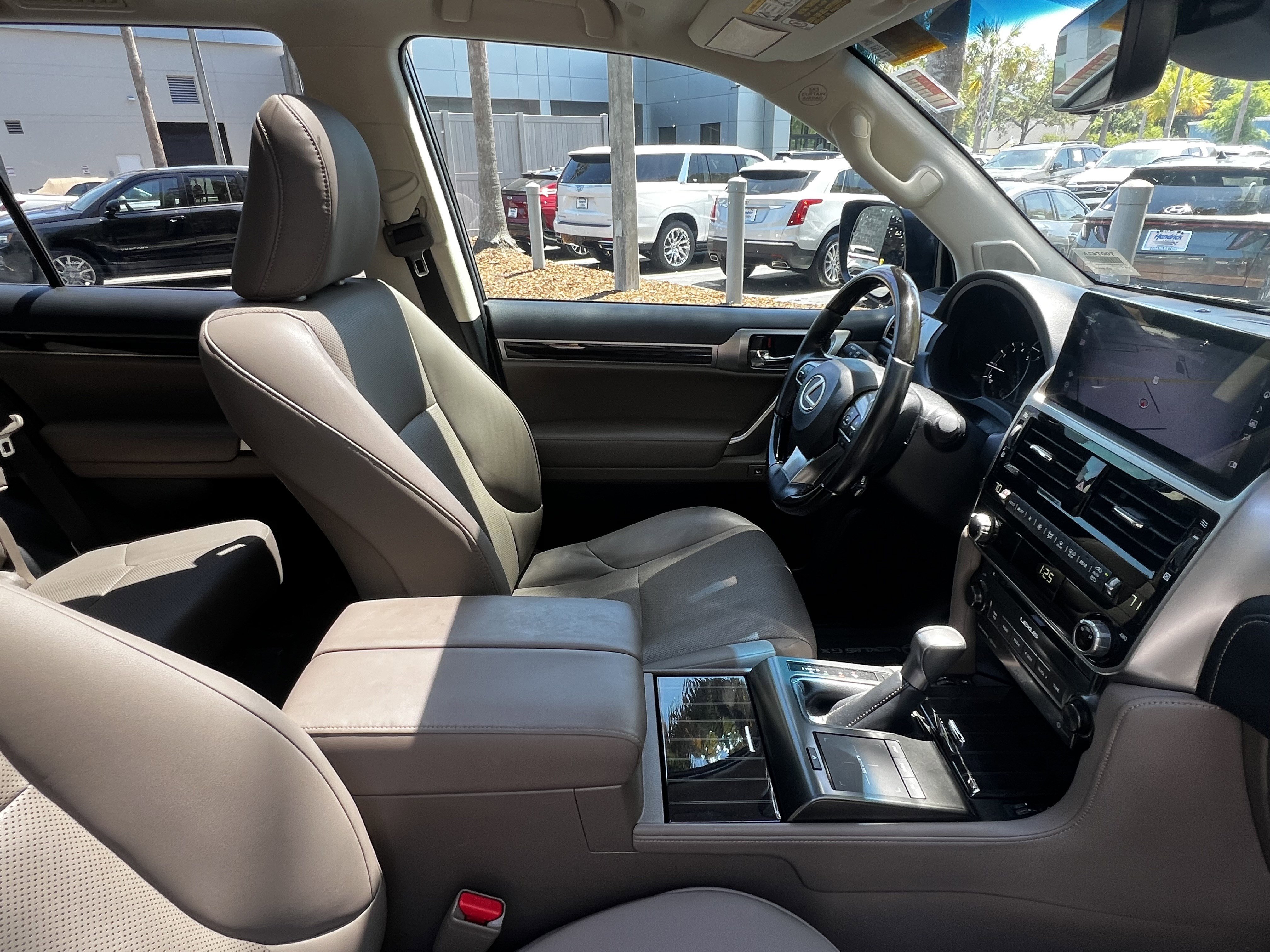 Used 2022 Lexus GX 460 Premium image 48