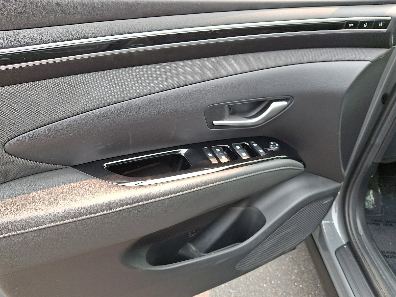 Used 2024 Hyundai Tucson Limited AWD/4WD image 12