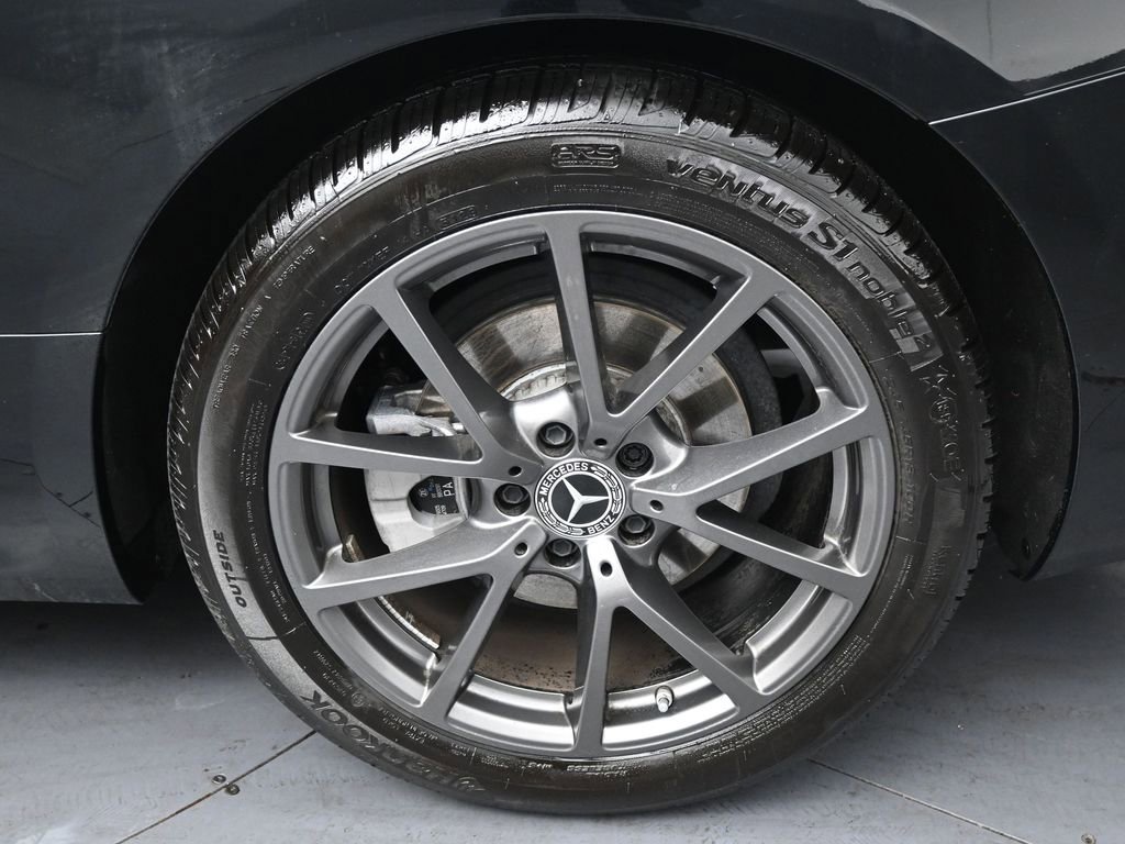 Used 2024 Mercedes-Benz CLE 300 4MATIC Coupe image 33