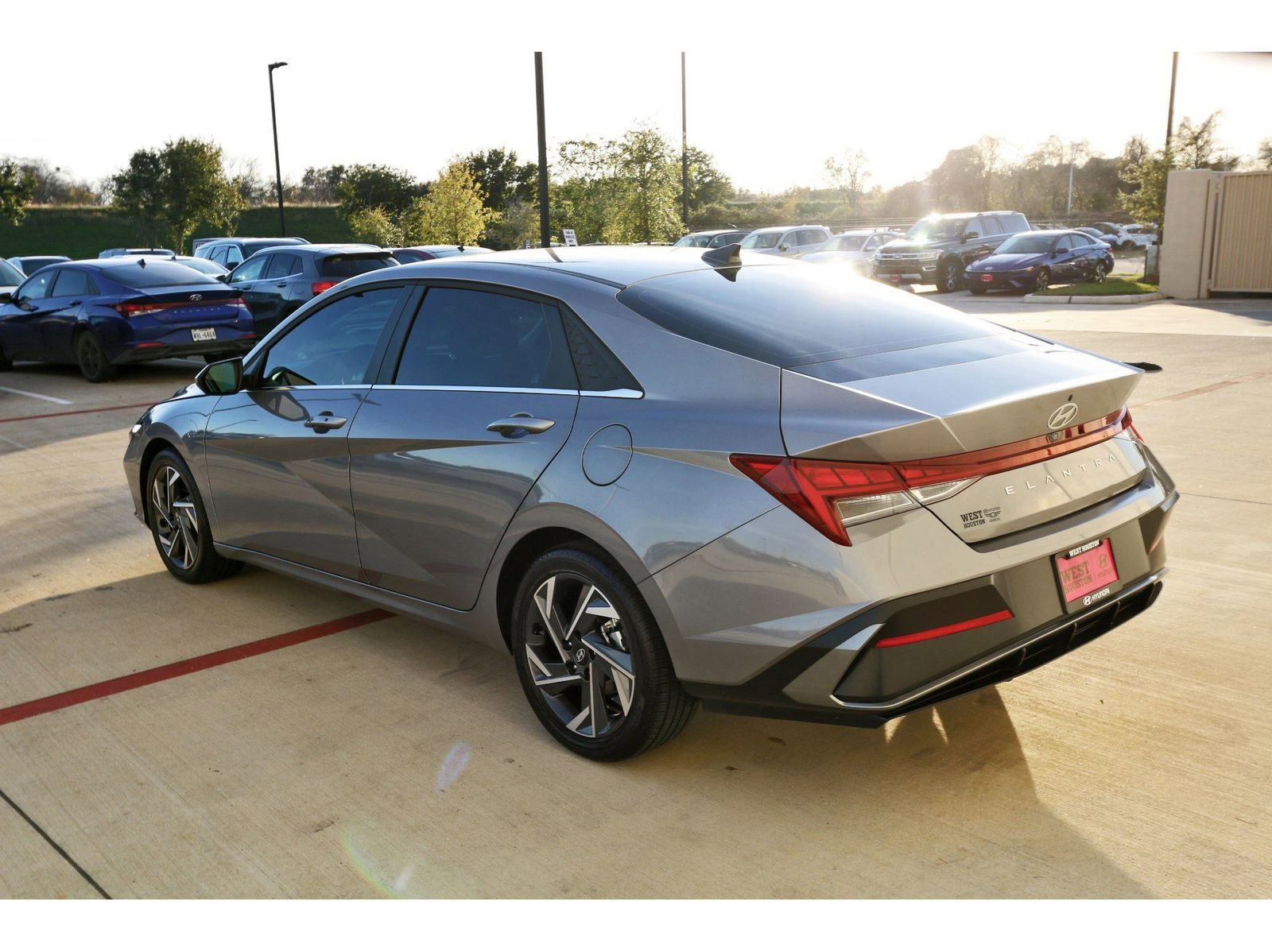 Certified 2025 Hyundai Elantra SEL image 7