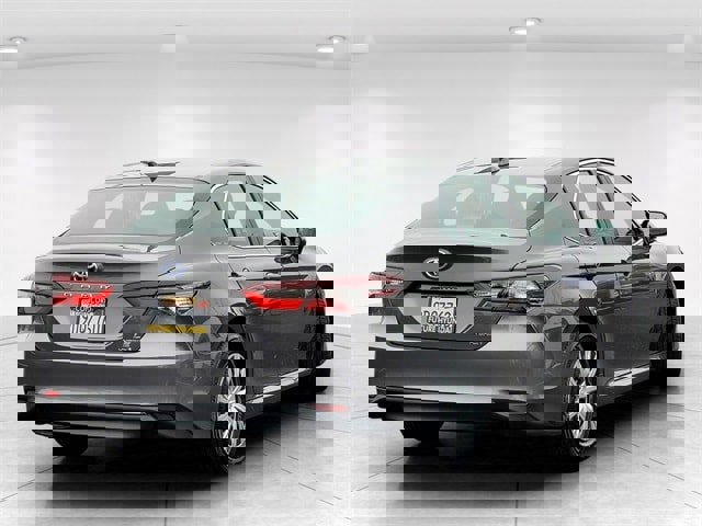 Used 2023 Toyota Camry LE image 4