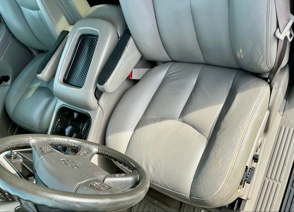 Used 2005 Chevrolet Avalanche Z66 w/ Sun And Sound Package image 42