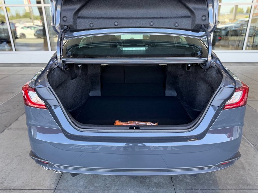 Certified 2026 Toyota Camry SE FWD image 16