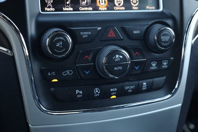 Used 2016 Jeep Grand Cherokee Overland AWD/4WD image 18
