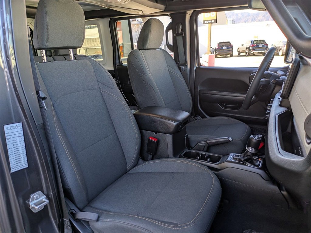 Used 2024 Jeep Wrangler Sport S image 28