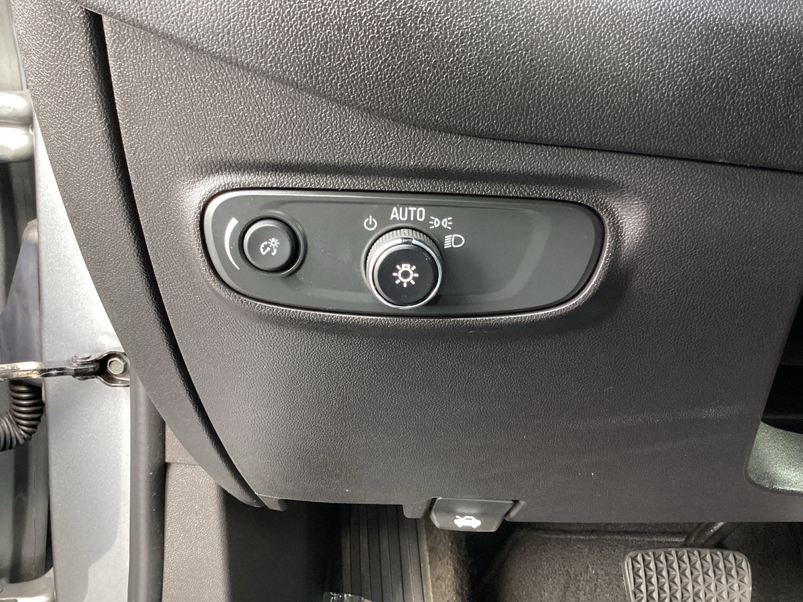 Used 2024 Chevrolet Equinox LS FWD image 29