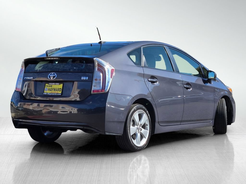 Used 2013 Toyota Prius Five w/ Advanced Technology Pkg FWD image 5