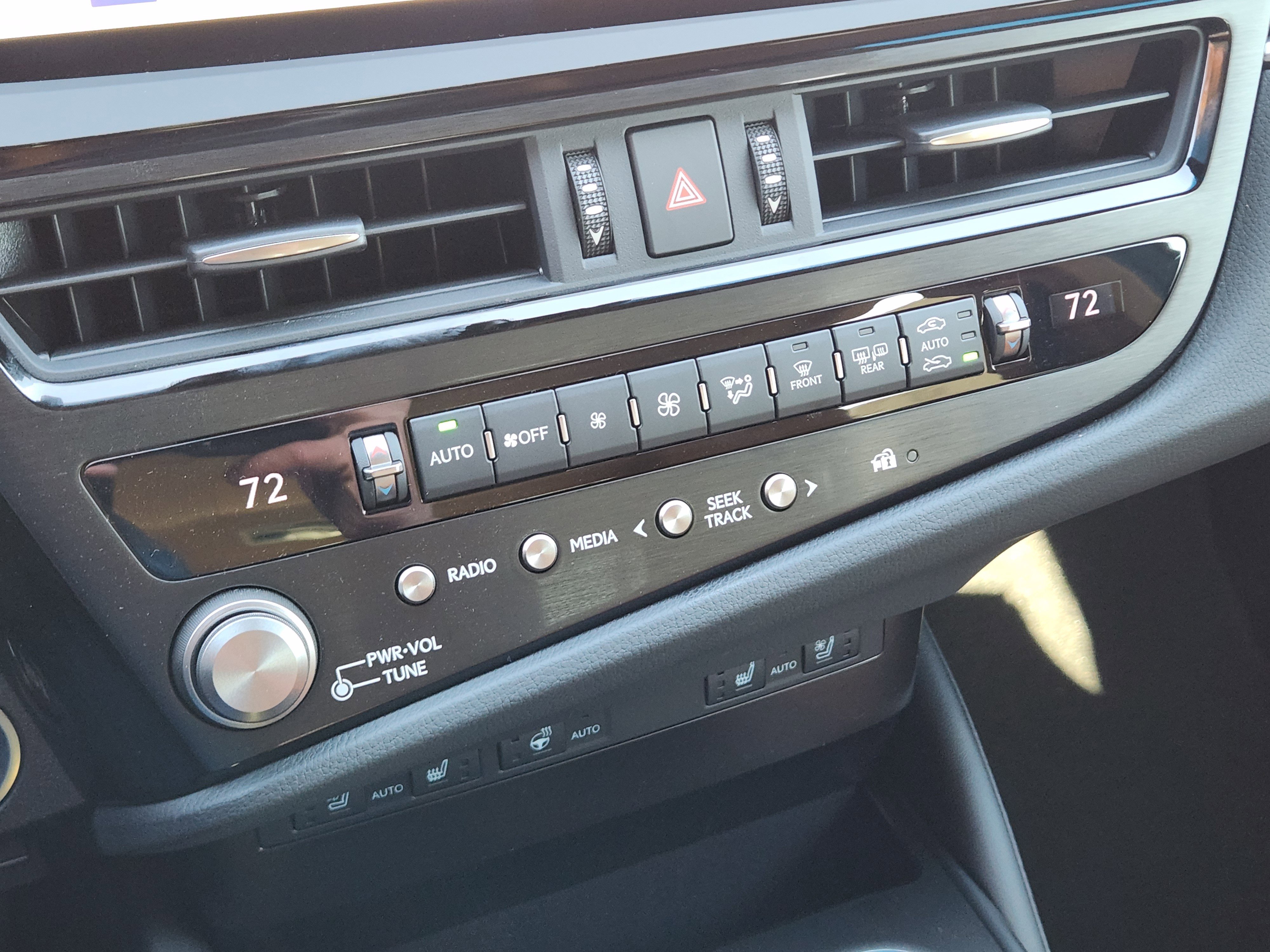 New 2025 Lexus ES 350 w/ Premium Package image 14