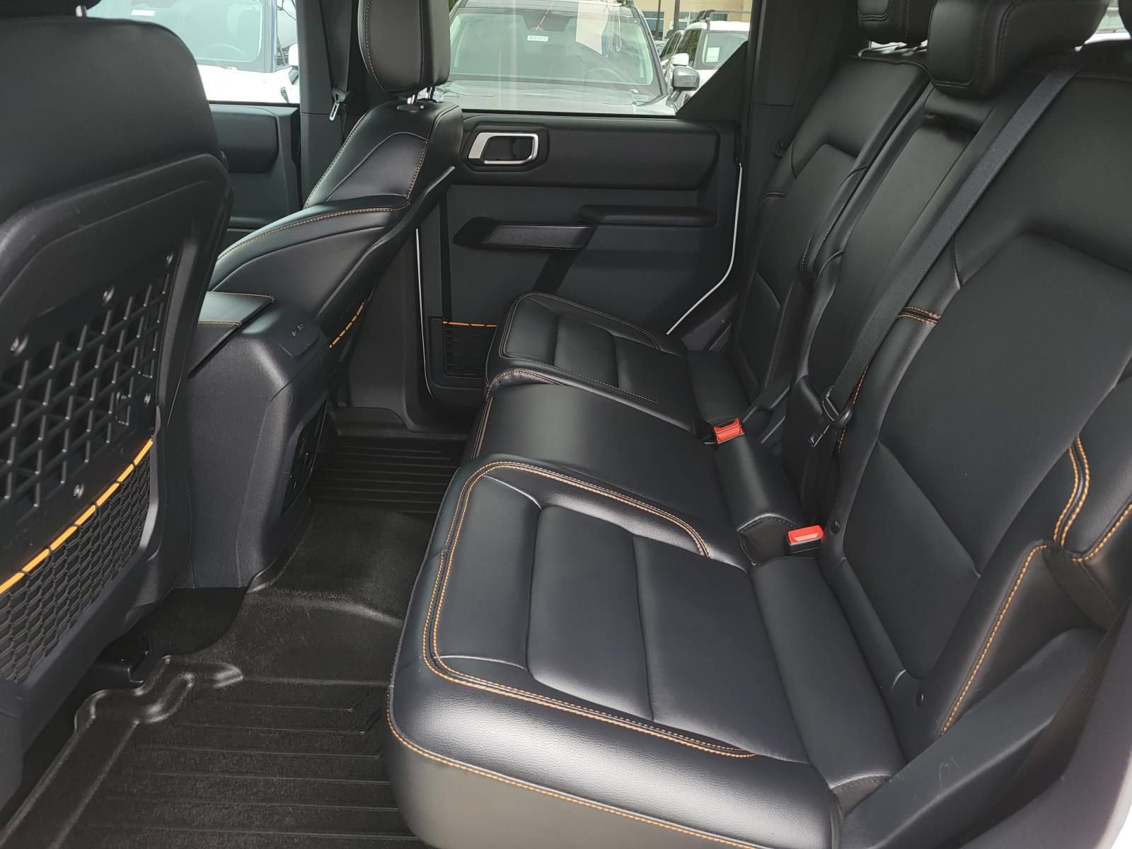 Used 2024 Ford Bronco Badlands AWD/4WD image 13