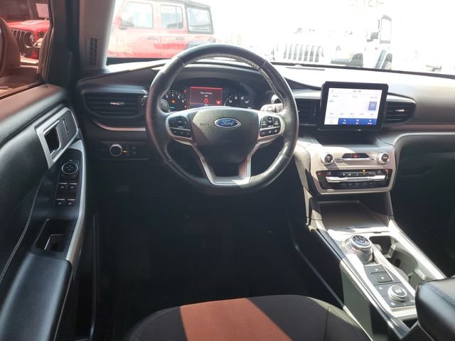 Used 2021 Ford Explorer XLT AWD/4WD image 11