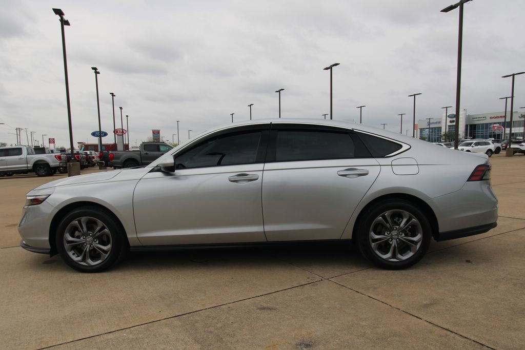 Used 2024 Honda Accord EX image 16