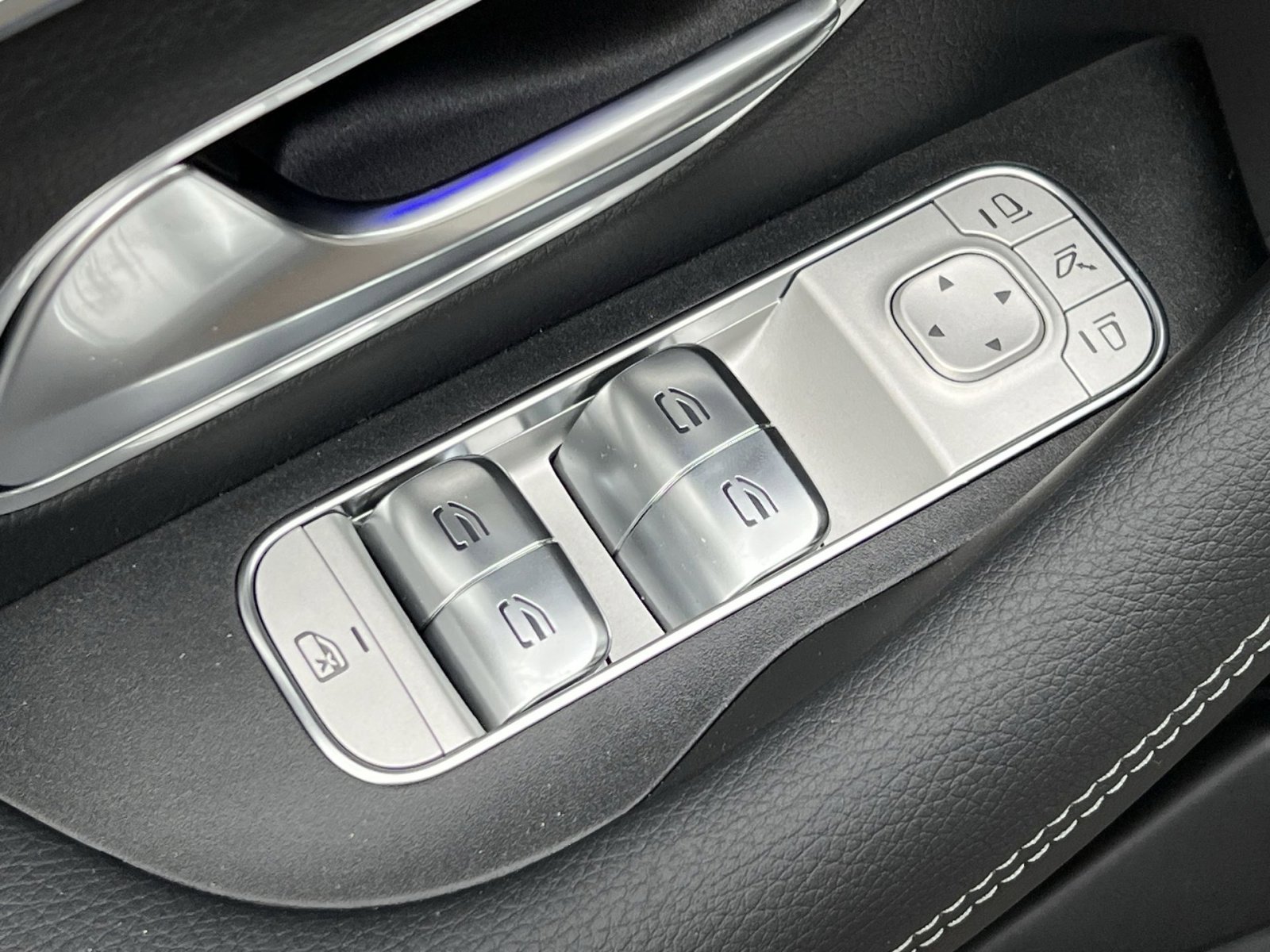 New 2026 Mercedes-Benz GLE 350 4MATIC image 13