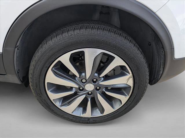 Used 2021 Buick Encore Preferred image 8