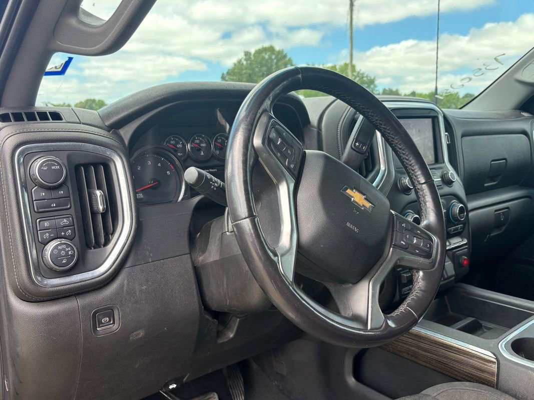 Used 2021 Chevrolet Silverado 2500 LT w/ Convenience Package AWD/4WD image 5