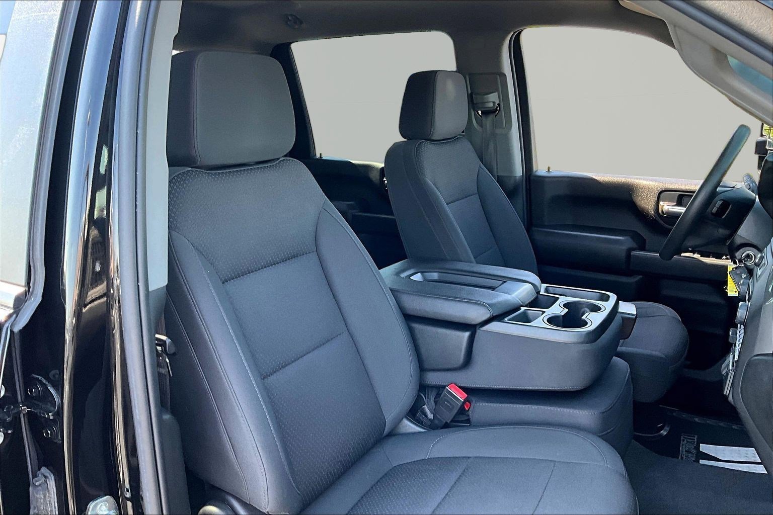 Used 2023 Chevrolet Silverado 2500 Custom w/ Custom Value Package AWD/4WD image 30