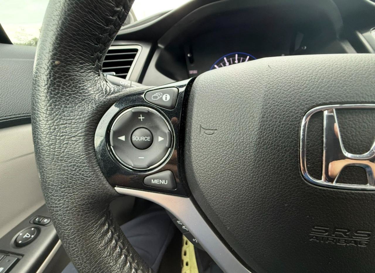 Used 2015 Honda Civic Hybrid Sedan image 20