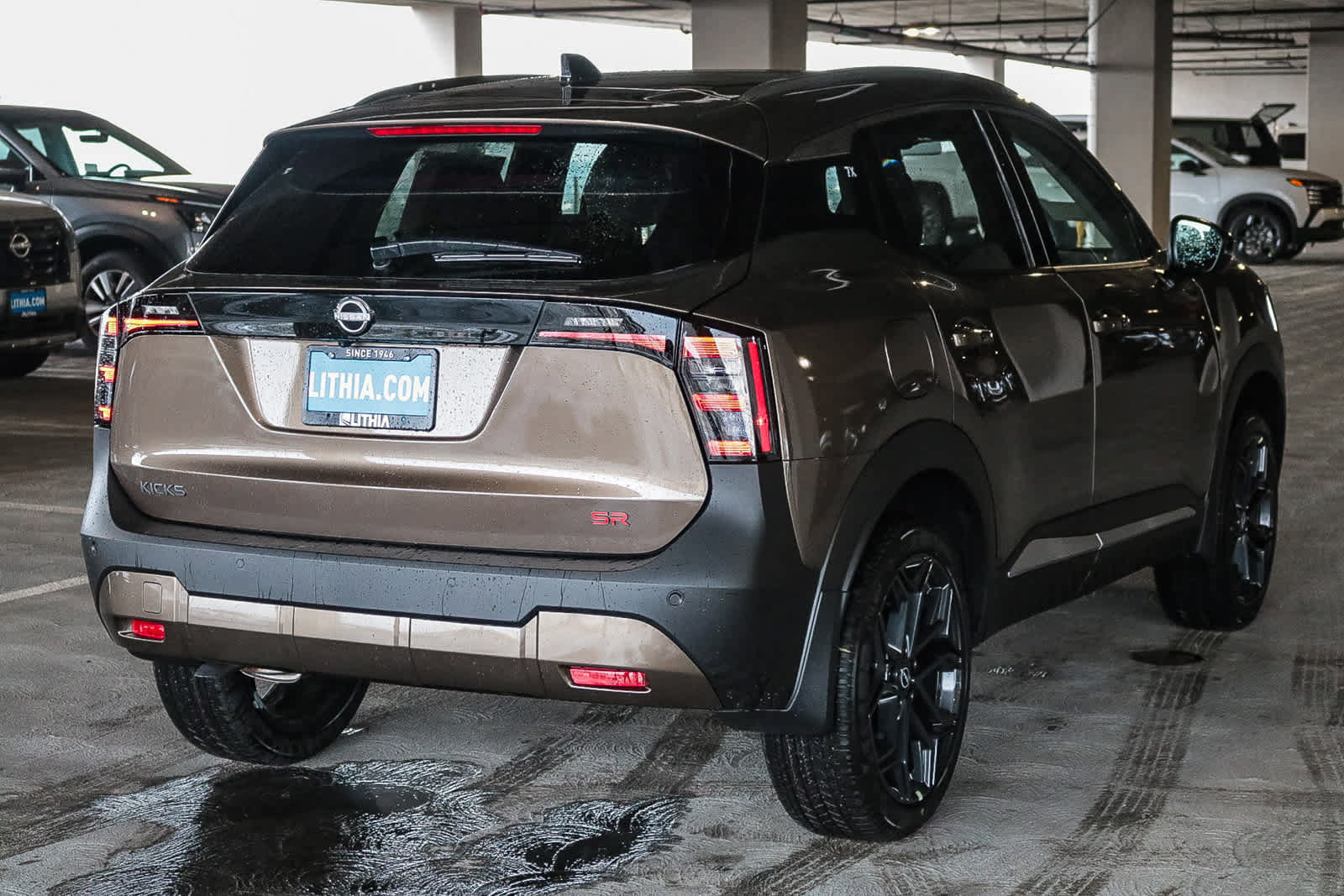 New 2026 Nissan Kicks SR FWD image 6