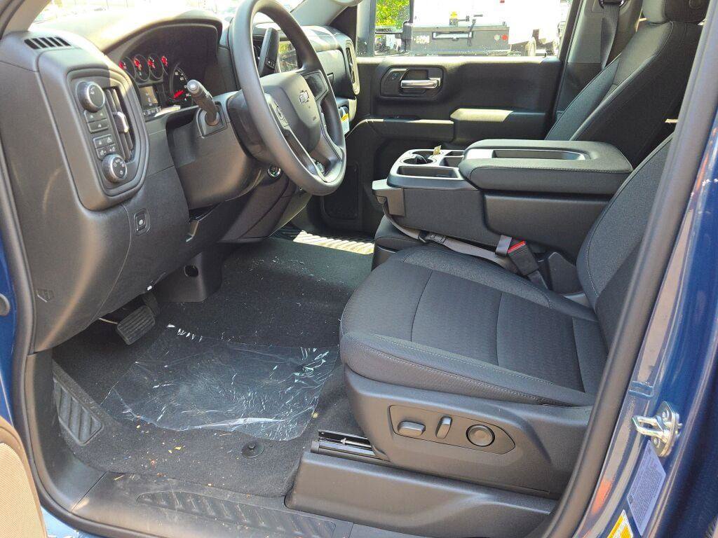 New 2026 Chevrolet Silverado 2500 Custom w/ Custom Value Package AWD/4WD image 26