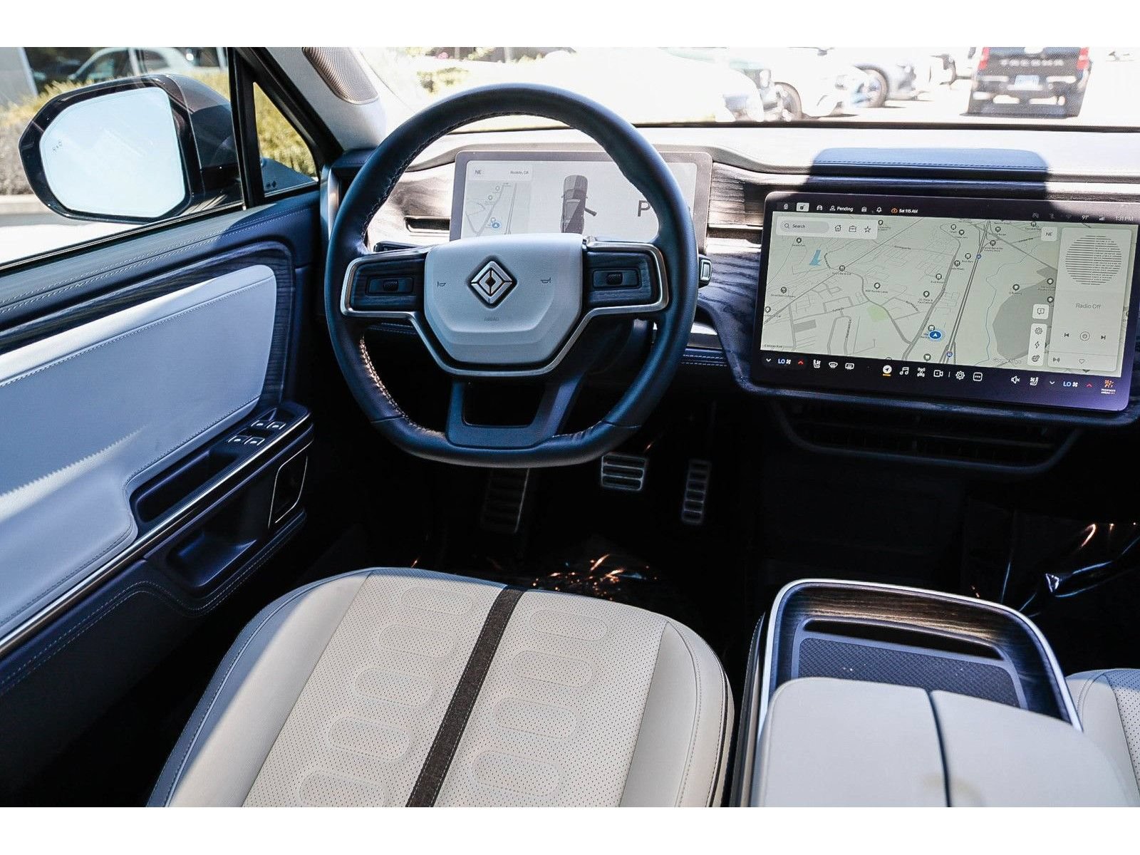 Used 2023 Rivian R1S Adventure AWD/4WD image 15