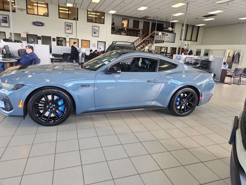 Certified 2024 Ford Mustang GT Premium image 4