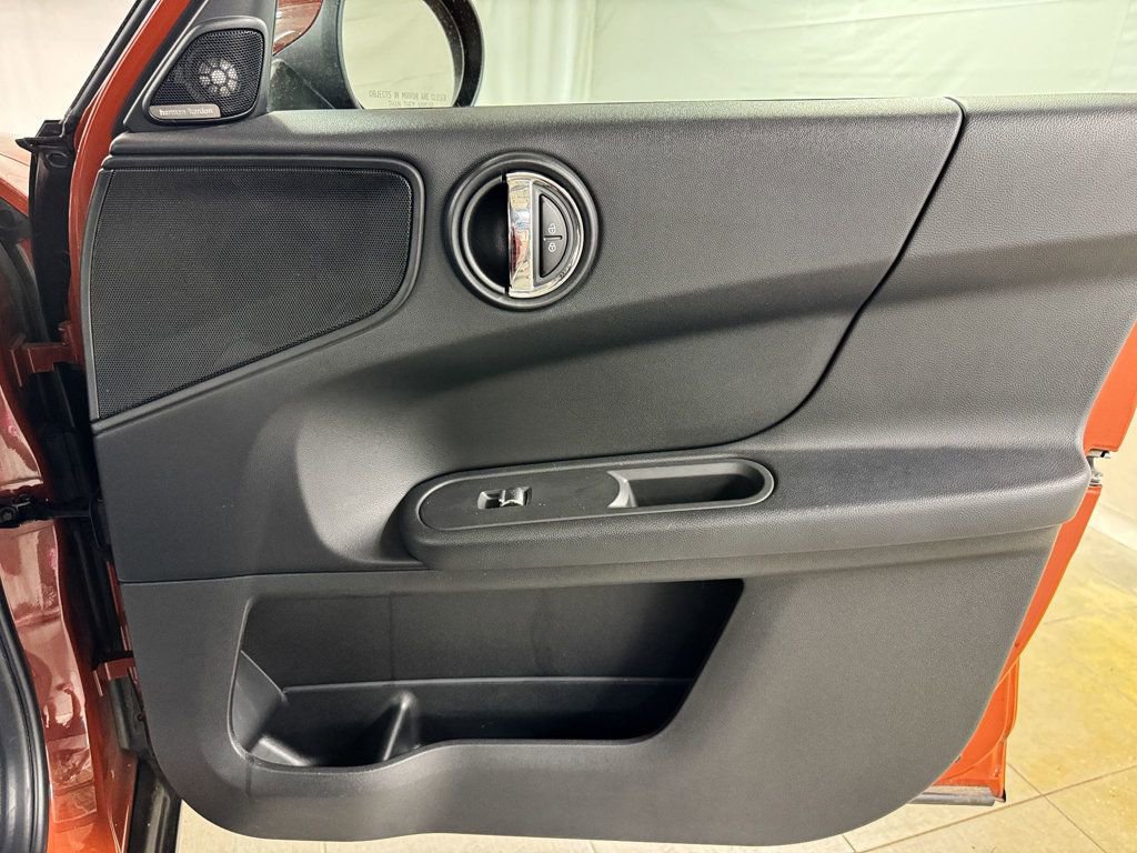 Used 2017 MINI Cooper Countryman ALL4 AWD/4WD image 18