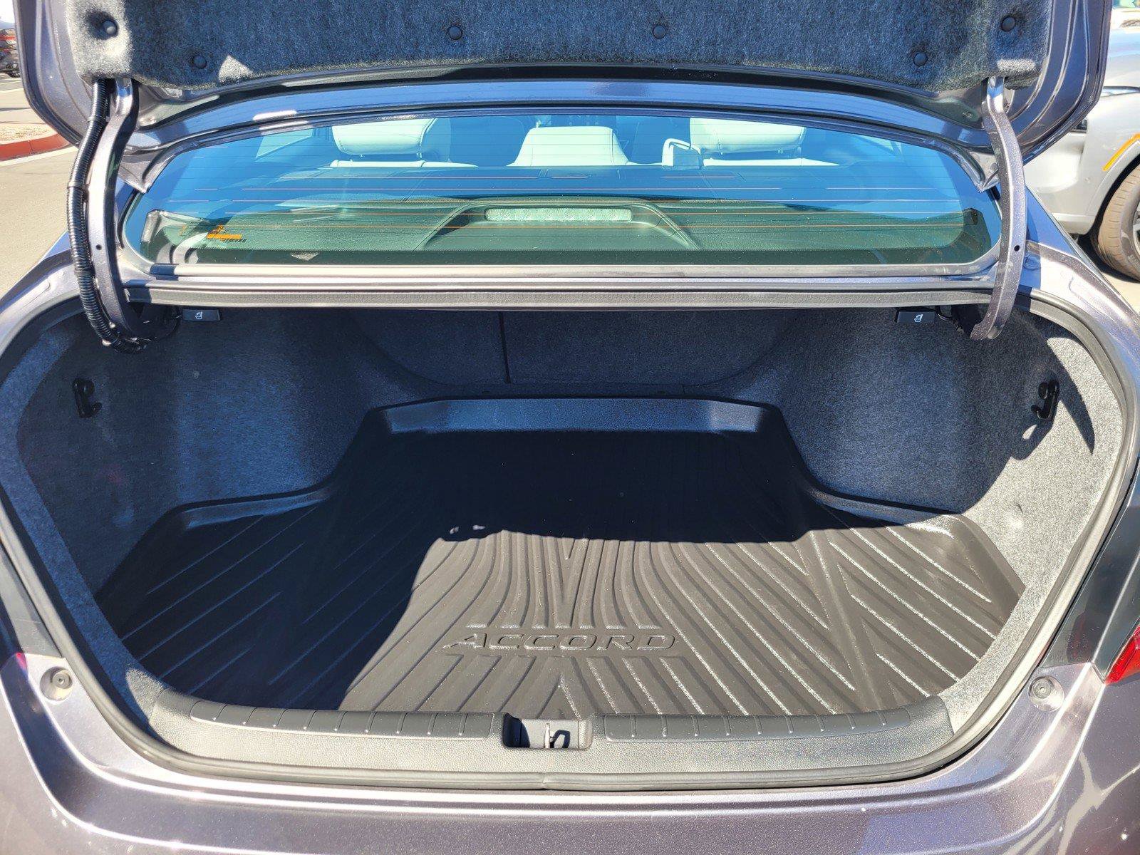 Used 2019 Honda Accord Touring image 35