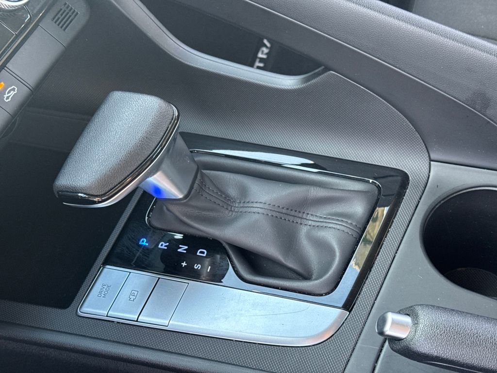 Used 2024 Hyundai Elantra SEL image 22