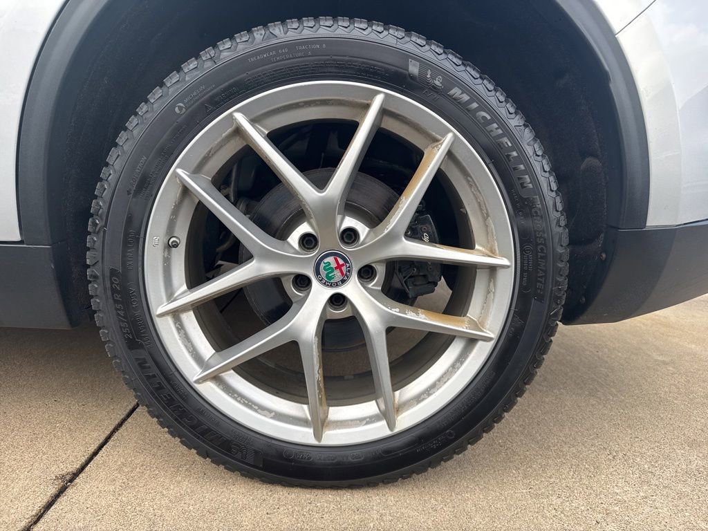 Used 2018 Alfa Romeo Stelvio Ti Sport AWD/4WD image 22