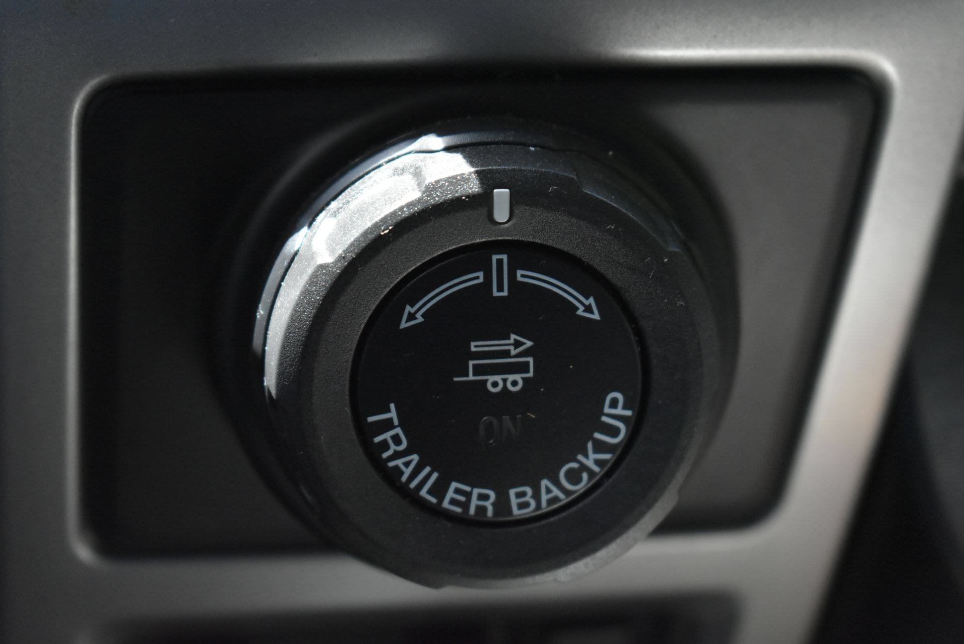 Used 2019 Ford F150 Lariat w/ Equipment Group 502A Luxury AWD/4WD image 29