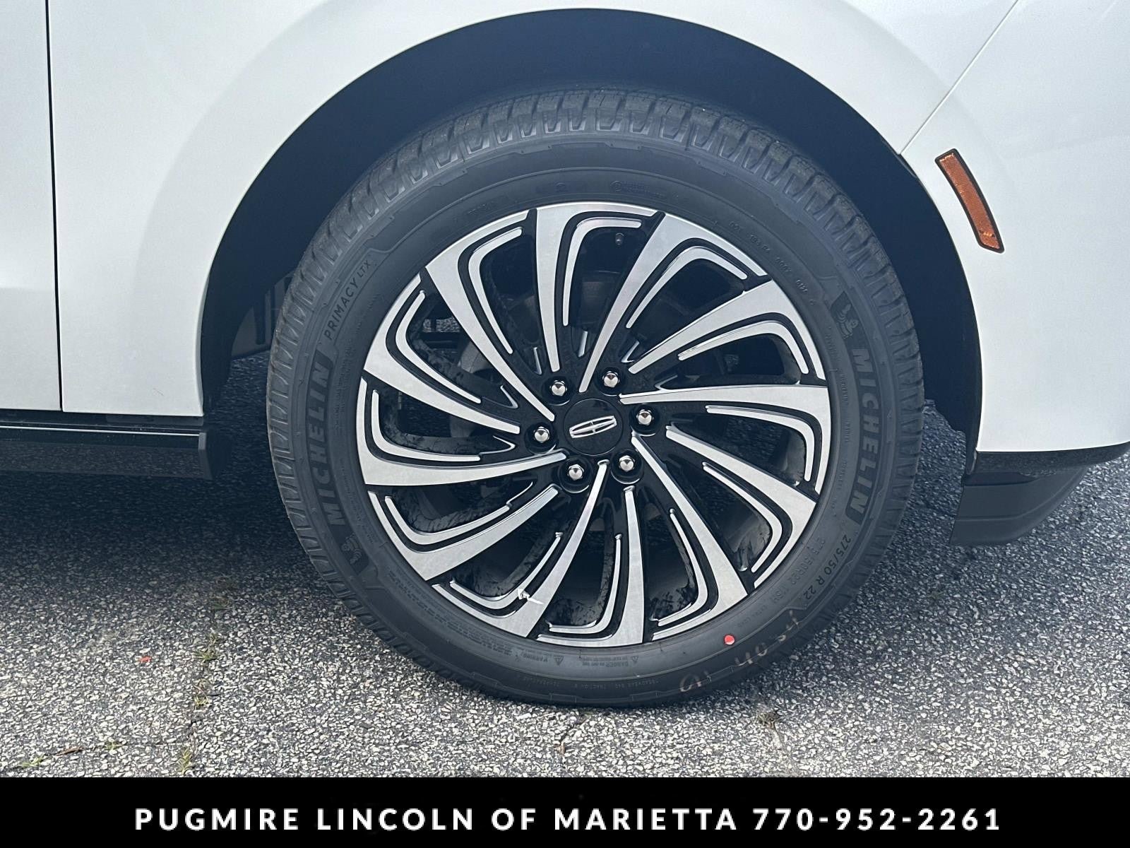 New 2026 Lincoln Navigator L Black Label AWD/4WD image 11
