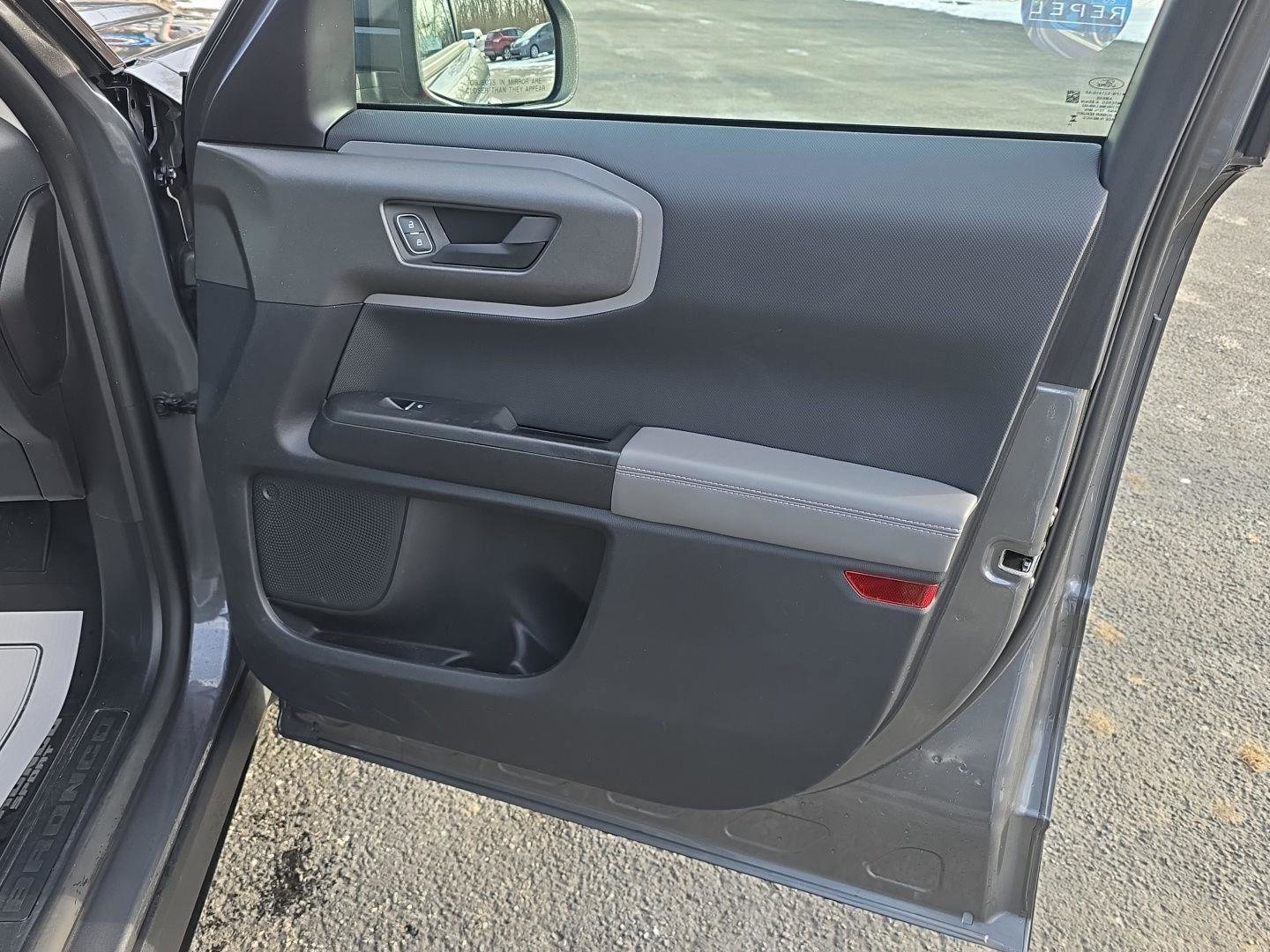 Used 2025 Ford Bronco Sport Badlands image 38