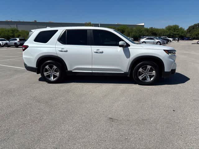 Used 2025 Honda Pilot EX-L image 6