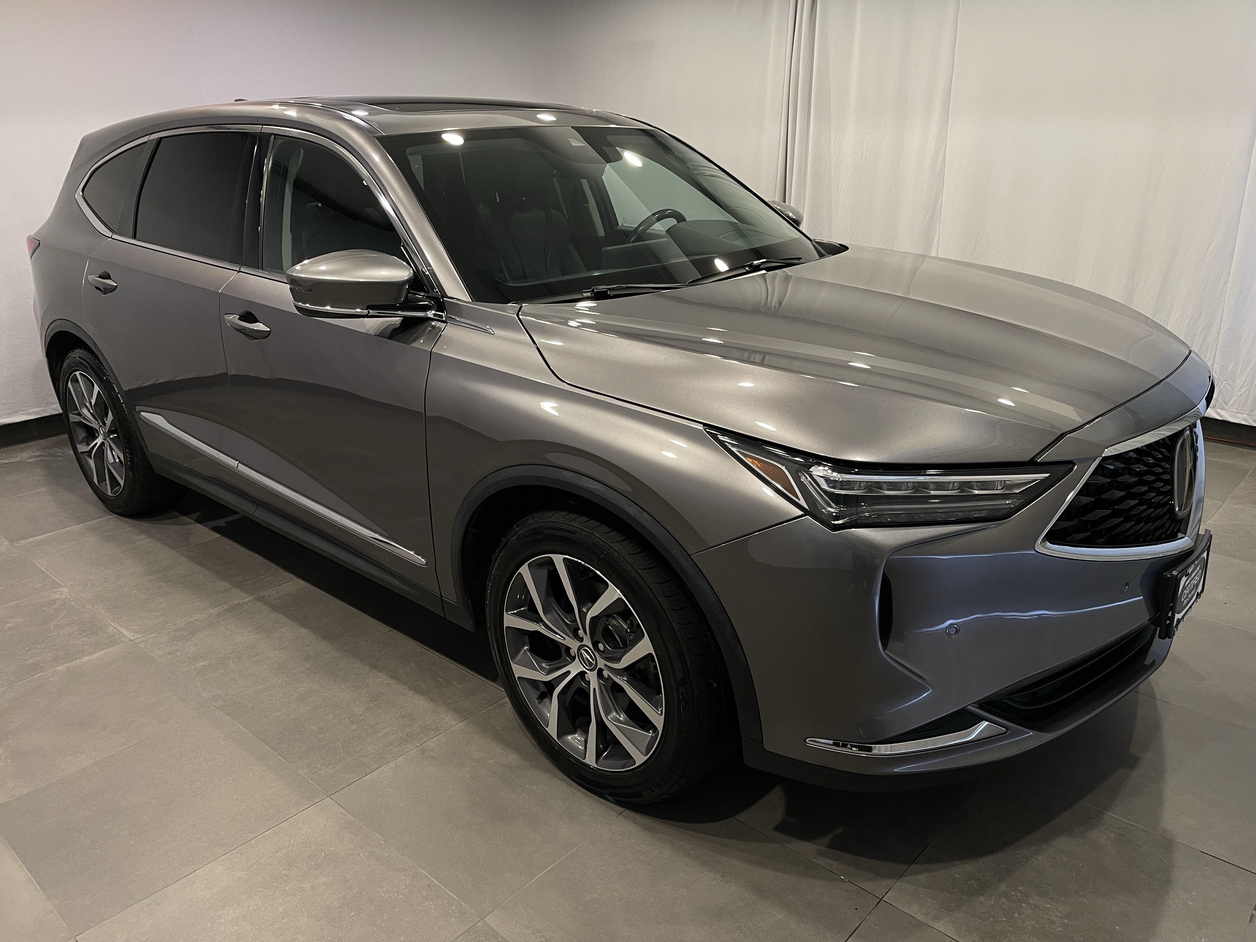 Used 2022 Acura MDX SH-AWD w/ Technology Package image 3
