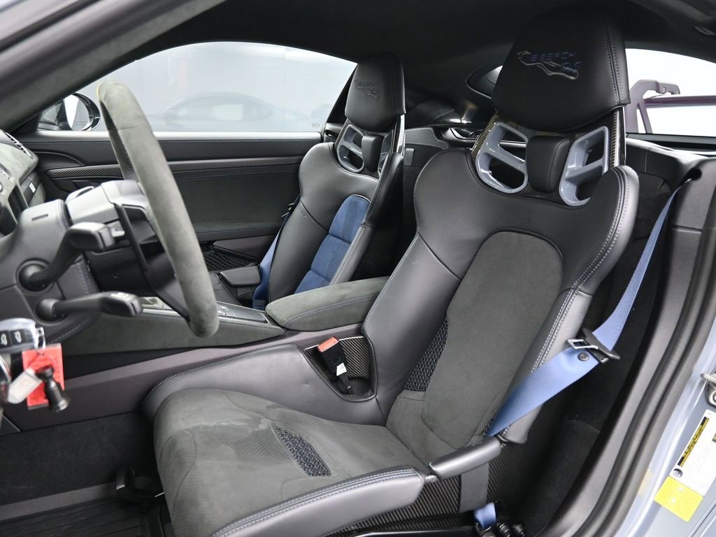 Used 2023 Porsche 718 Cayman GT4 RS image 2