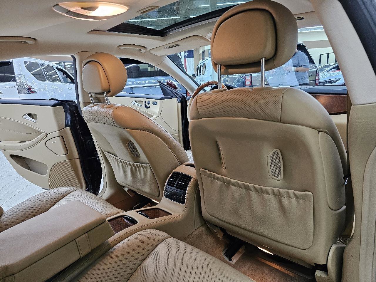 Used 2006 Mercedes-Benz CLS 500 w/ Premium Pkg image 24