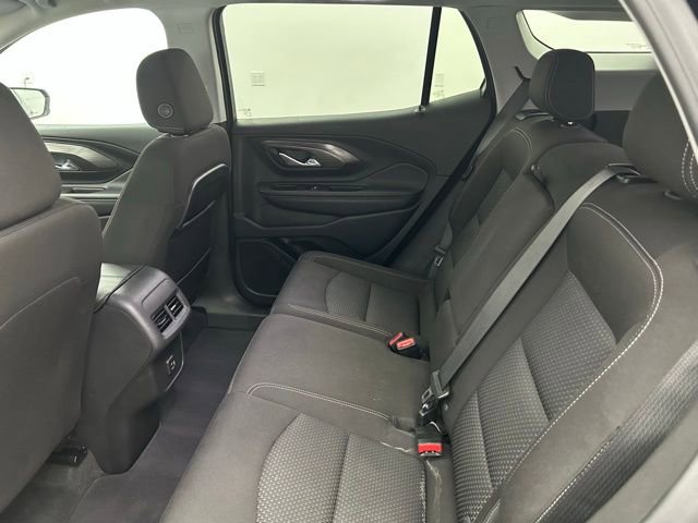 Used 2024 GMC Terrain SLE image 27