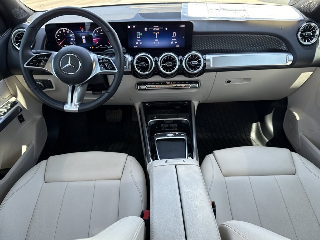 New 2026 Mercedes-Benz GLB 250 image 14