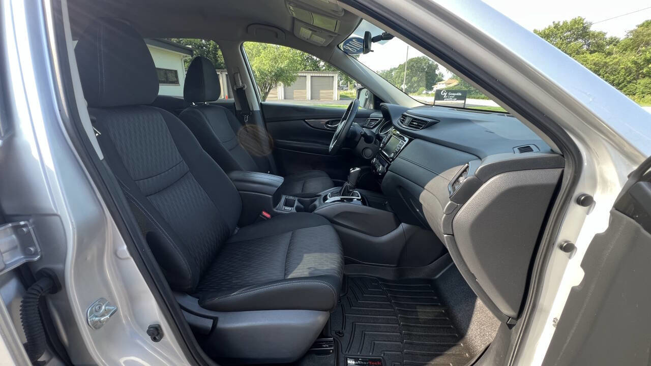 Used 2018 Nissan Rogue SV w/ Premium Package image 27