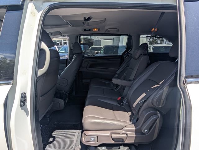 Used 2019 Honda Odyssey Elite image 12