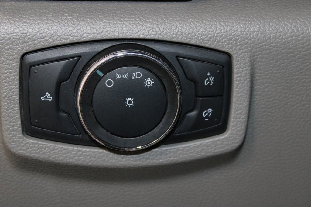 Used 2021 Ford F550 4x4 Regular Cab Super Duty image 28