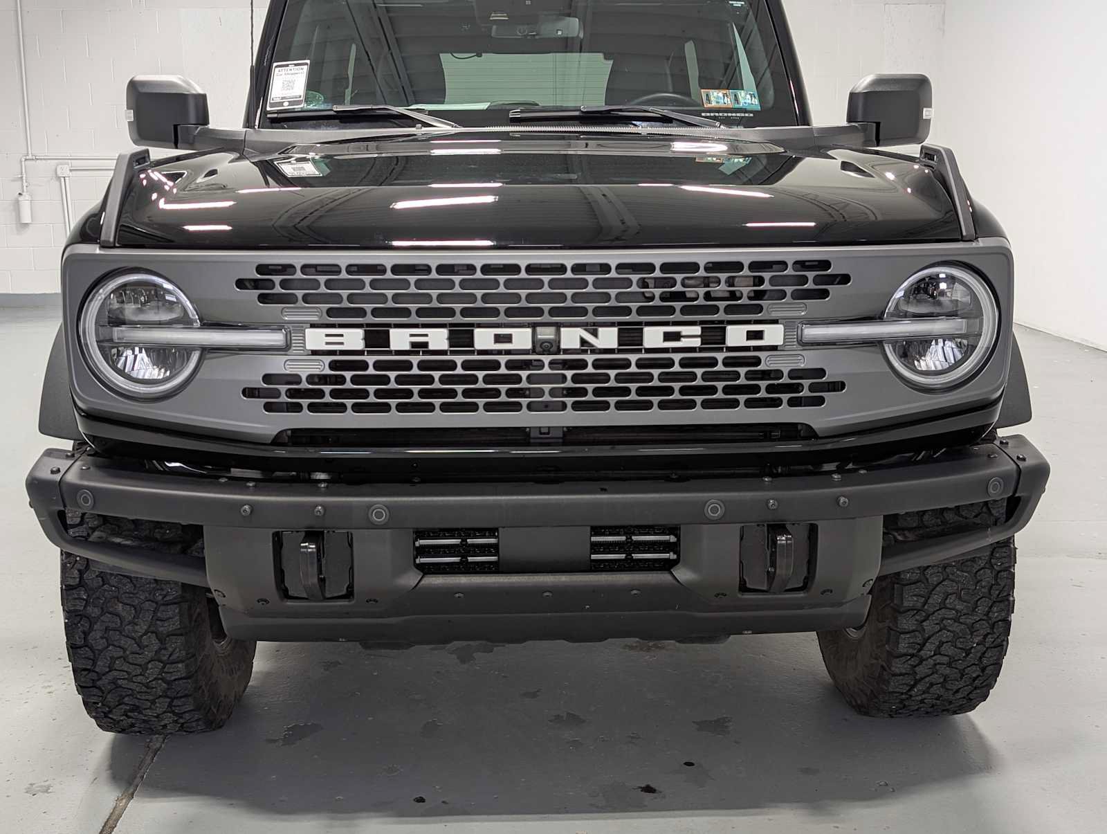 Used 2024 Ford Bronco Badlands AWD/4WD image 2