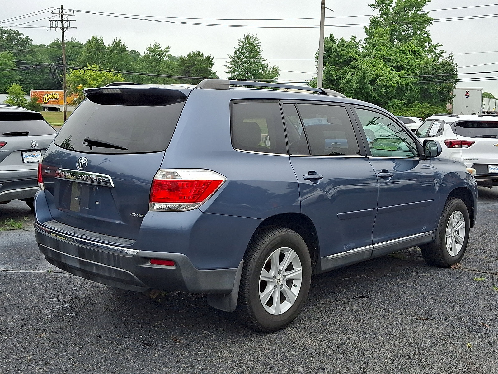 Used 2013 Toyota Highlander Plus AWD/4WD image 7