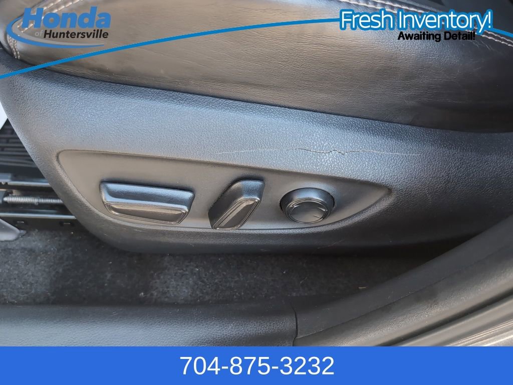 Used 2019 Toyota RAV4 XLE Premium image 20