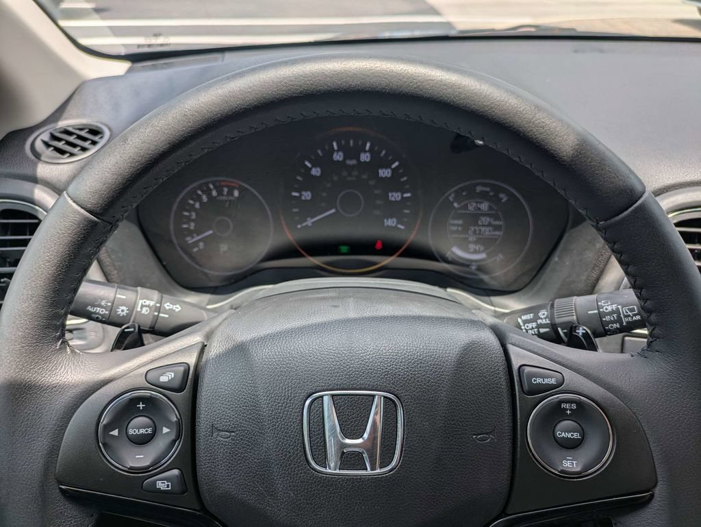 Used 2017 Honda HR-V EX-L image 40