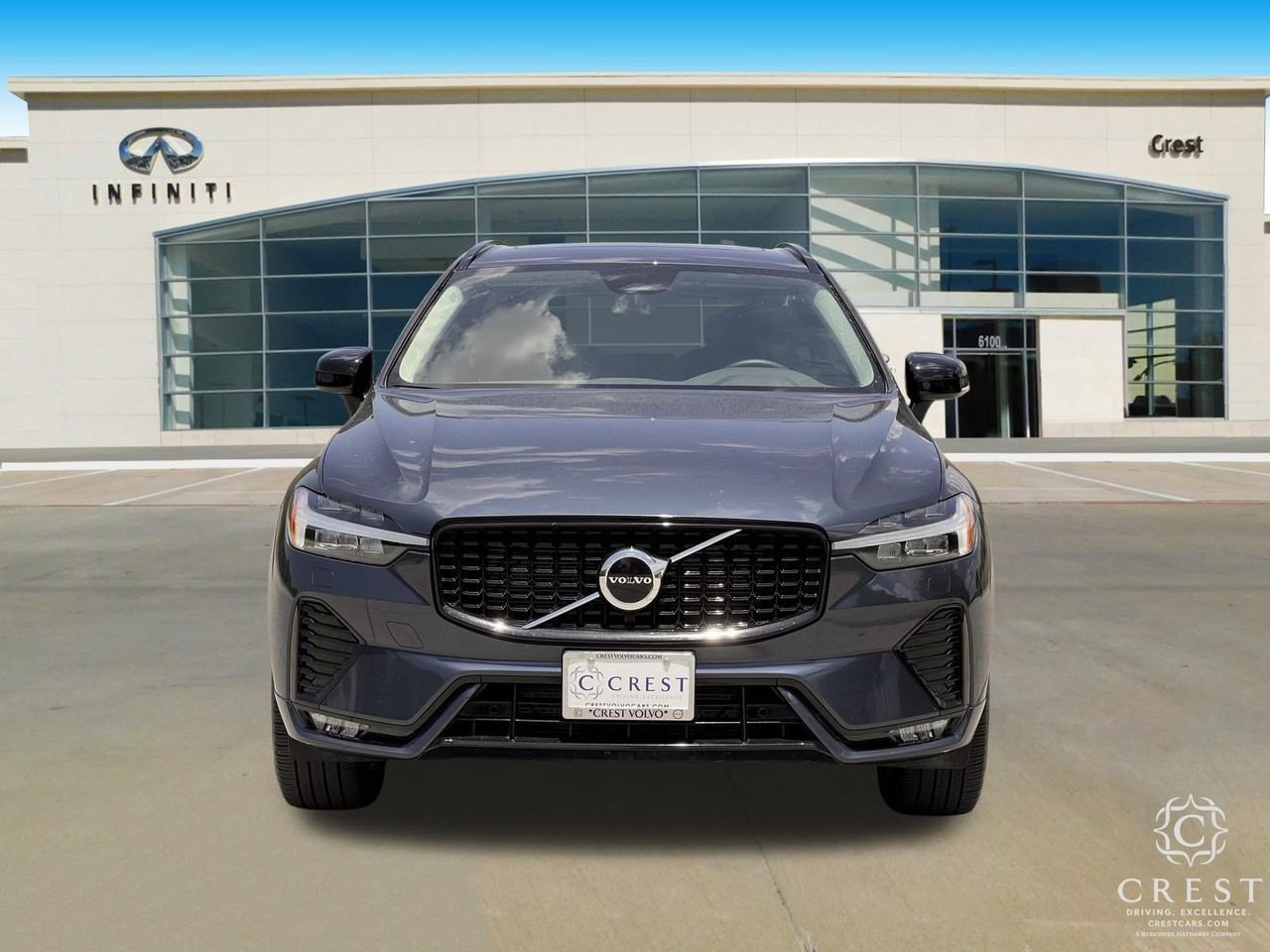 Used 2025 Volvo XC60 B5 Core AWD/4WD image 8