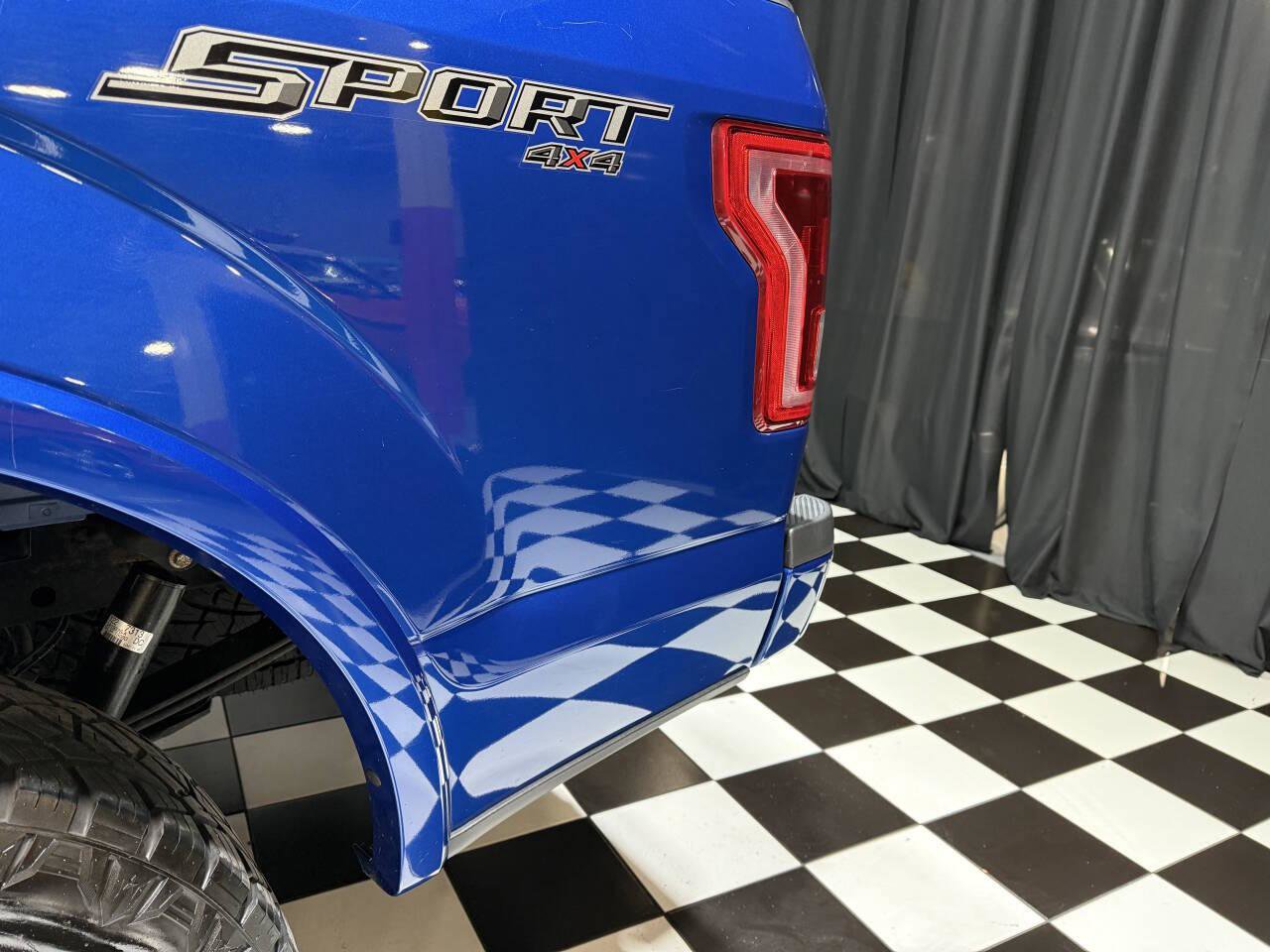 Used 2017 Ford F150 XLT w/ Equipment Group 302A Luxury image 31