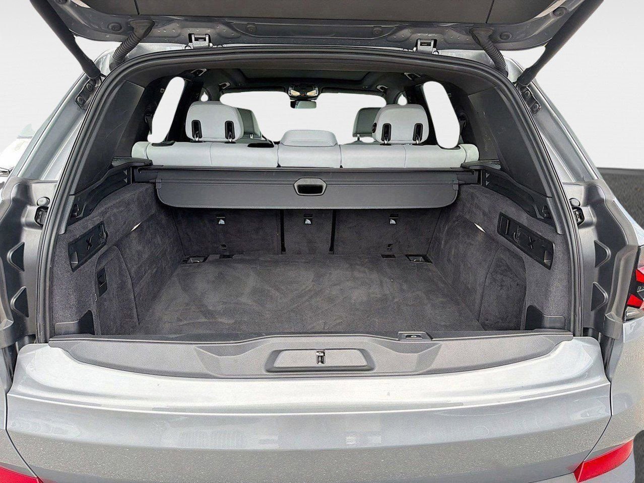 Certified 2025 BMW X5 xDrive40i image 10